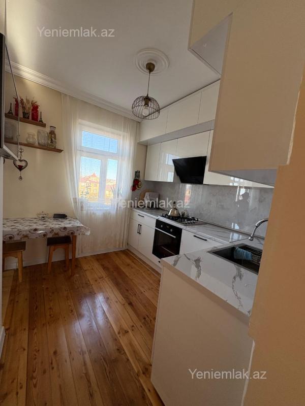 4 otaqlı Bina evi menzil, Səbail rayonu, Bakı