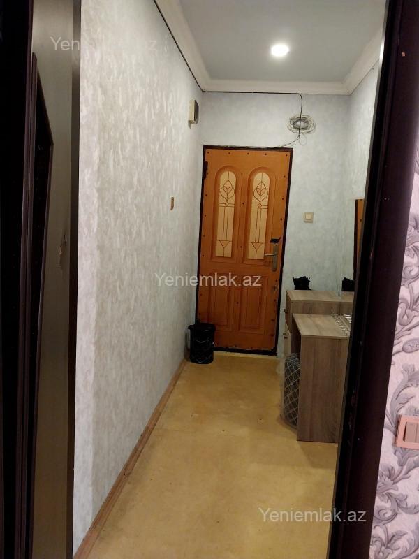 Bina evi menzil Satılır Sumqayıt 42-ci məhəllə Sumgayit şəhər 42 məhəllə, universitetinin yaxınlığında, Araz market, ma