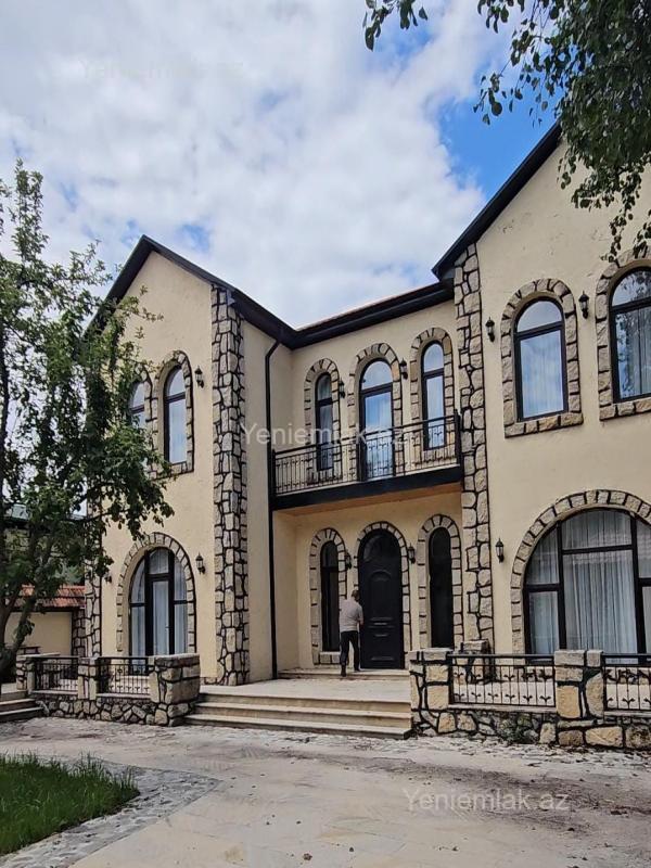 Həyət evi / Villa Satılır Qəbələ Qebele, Polad_Həşimov k yataq otagi 4 hamam ws 1 zal 2 metbex Bestka 4x7 hovu