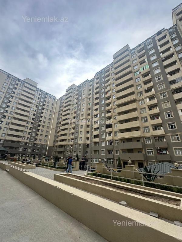 Bina evi menzil Satılır Bakı Suraxanı rayonu Yeni Günəşli qəs. Yeni Günəşli qəsəbəsi D massivi 290 saylı məktəbin yanı K