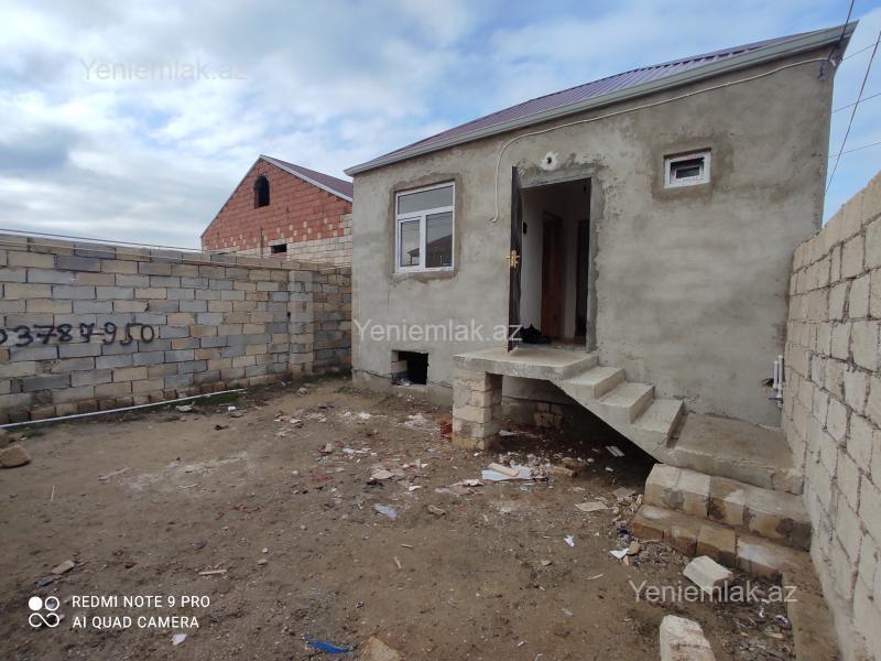 Həyət evi / Villa Satılır Sumqayıt İnsaatçılar qəs. DAXİLİ KREDİT İLKİN ODENİS - 15.000 AZN - AYLİQ 500 AZN Sumqayıt Ş