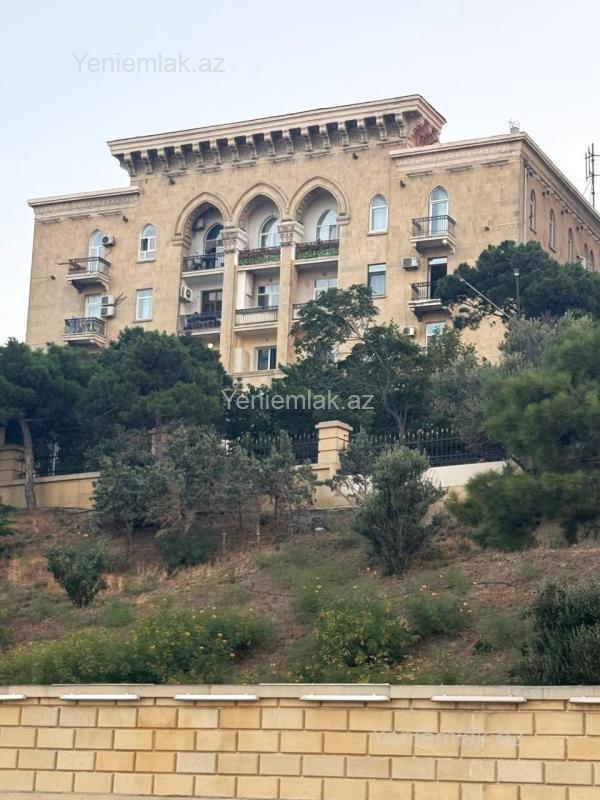 3 otaqlı Bina evi menzil, Səbail rayonu, Bakı