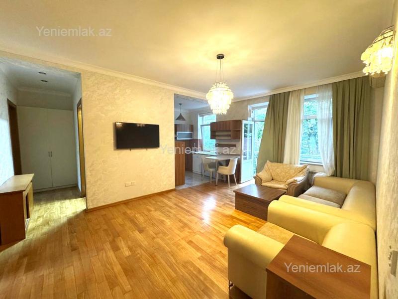 3 otaqlı Bina evi menzil, Səbail rayonu, Bakı