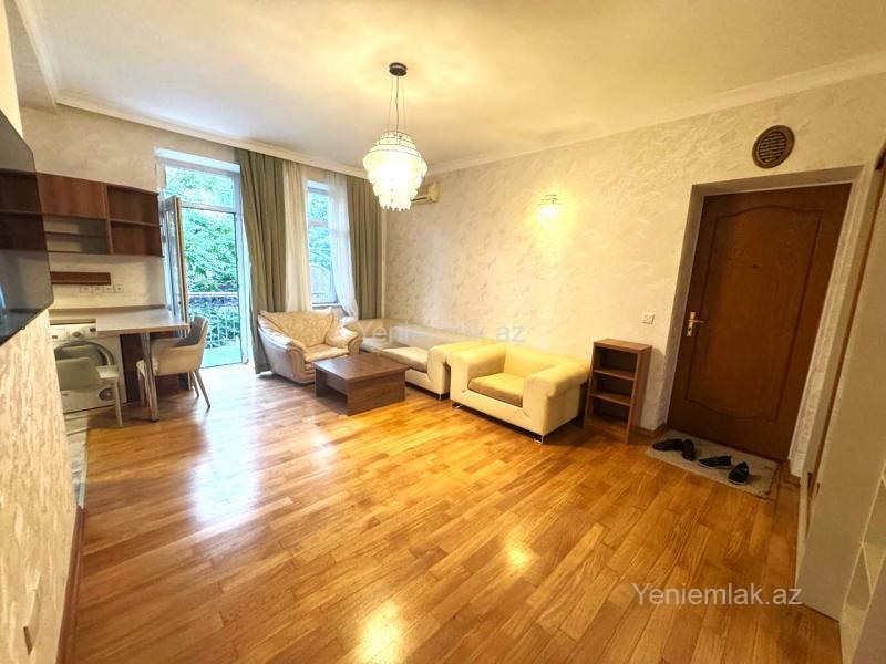 3 otaqlı Bina evi menzil, Səbail rayonu, Bakı
