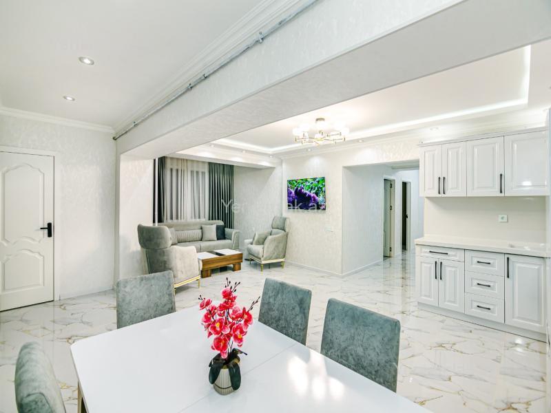 3 otaqlı Bina evi menzil, Səbail rayonu, Bakı