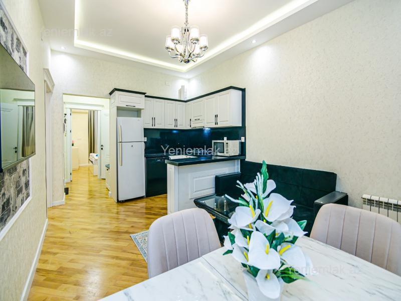 3 otaqlı Bina evi menzil, Səbail rayonu, Bakı