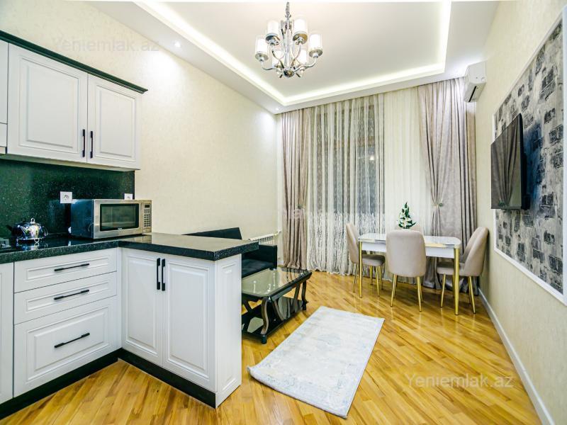 3 otaqlı Bina evi menzil, Səbail rayonu, Bakı