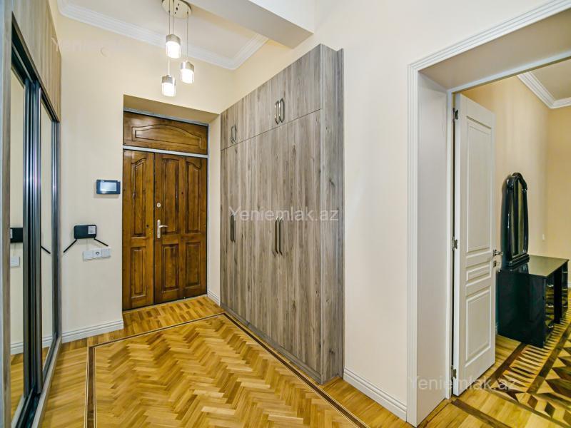 3 otaqlı Bina evi menzil, Səbail rayonu, Bakı
