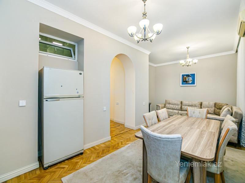 3 otaqlı Bina evi menzil, Səbail rayonu, Bakı