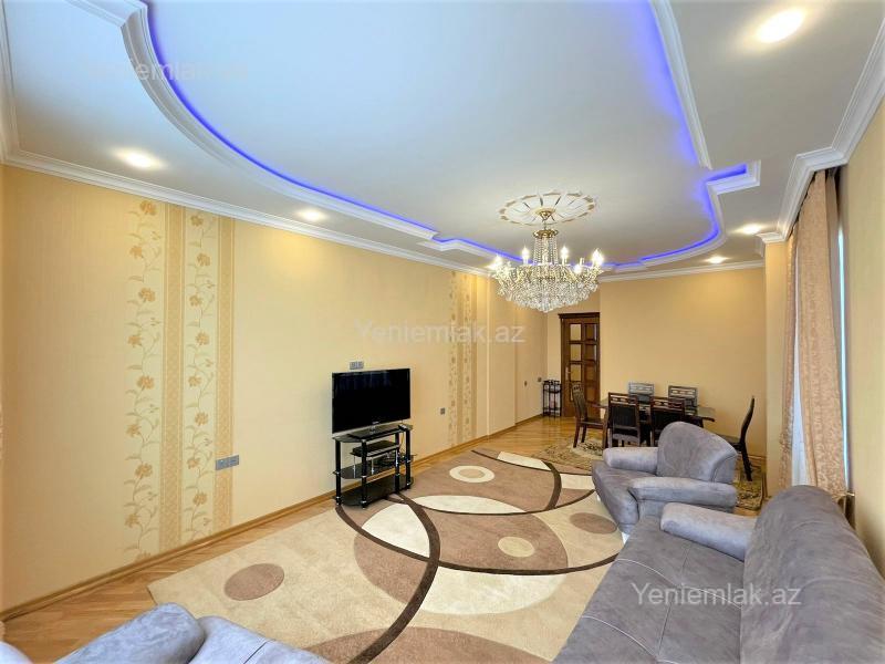 Bina evi menzil Kirayə Bakı Nərimanov rayonu Heydər Əliyev Mərkəzi yaxınlığında 20 mərtəbəli yaşayış binasının 11-ci mə