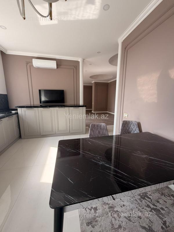 4-room new-build apartment for rent in Gənclik, 350 m², 2 700 AZN/mo, photo 5 / 12