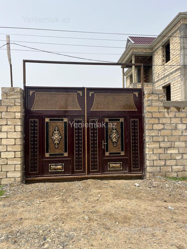 10 otaqlı Həyət evi / Villa, Biləsuvar
