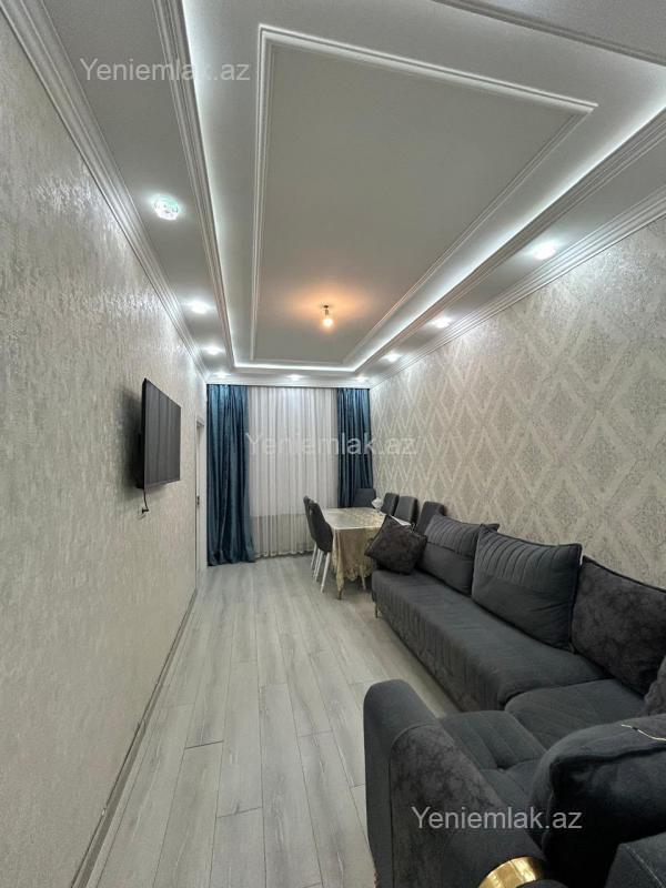 3 otaq · 70 m² · 4/14 mərtəbə, Saray
