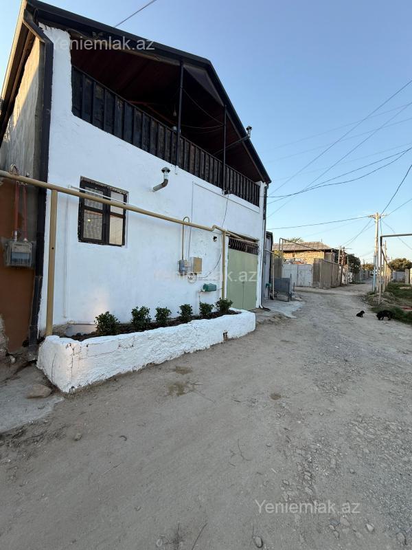 1 otaq · 200 m² · 2/2 mərtəbə, Zığ