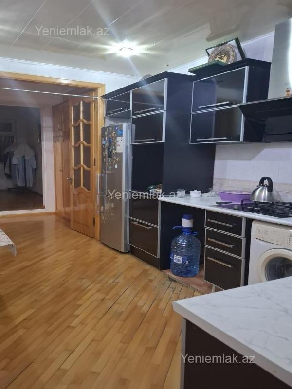 5 otaq · 130 m²
