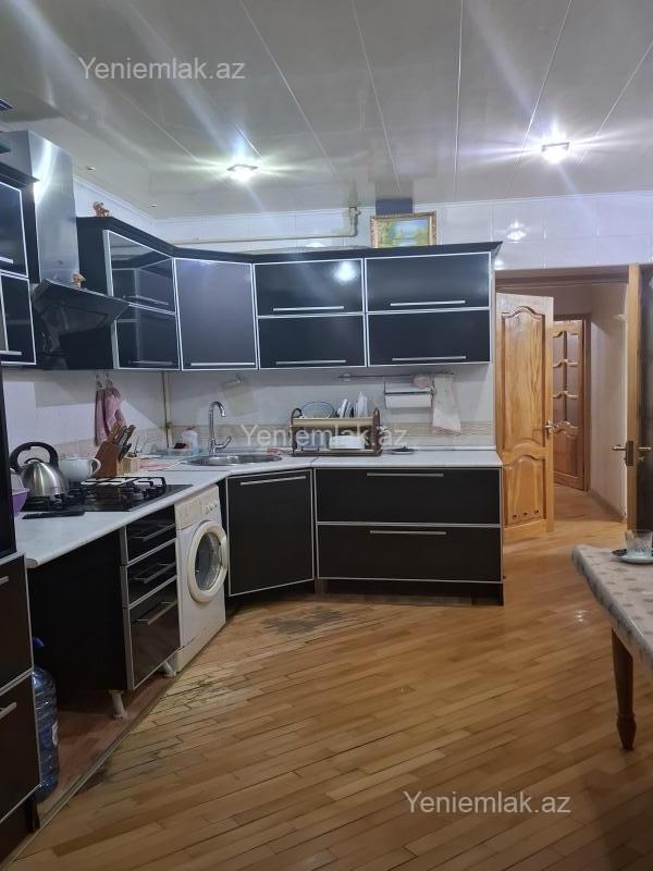 8-ci kilometrdə 5 otaqlı köhnə tikili mənzil satılır, 130 m², 315 000 AZN, şəkil 2 / 12