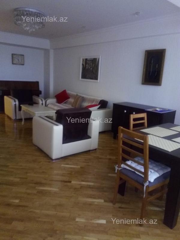 Sahildə 3 otaqlı köhnə tikili mənzil kirayə verilir, 90 m², 1 300 AZN/ay, şəkil 3 / 12