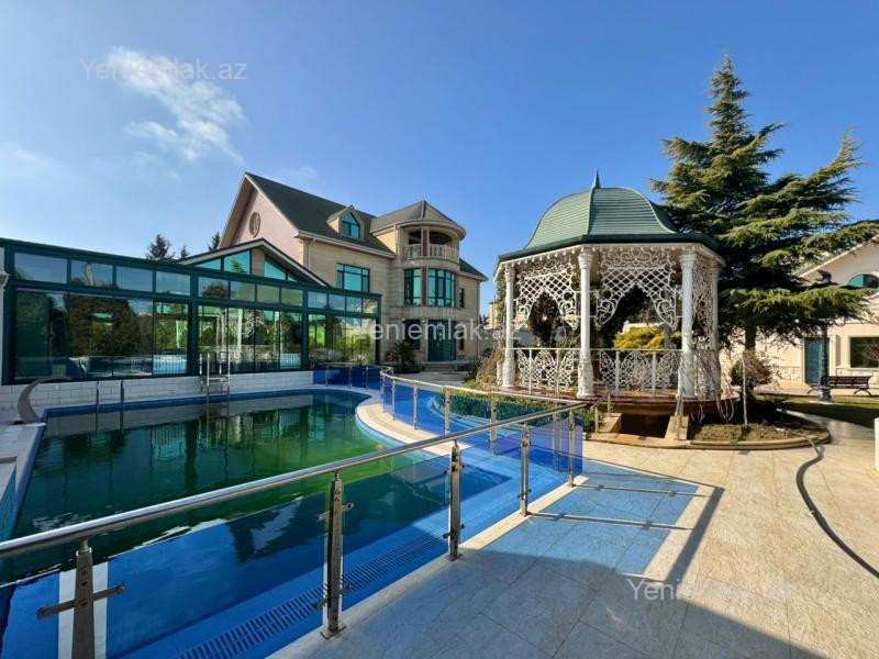 14 otaq · 1 875 m² · 3/3 mərtəbə, Novxanı