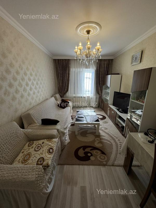 Yeni Yasamalda 2 otaqlı köhnə tikili mənzil satılır, 70 m², 178 000 AZN, şəkil 2 / 12
