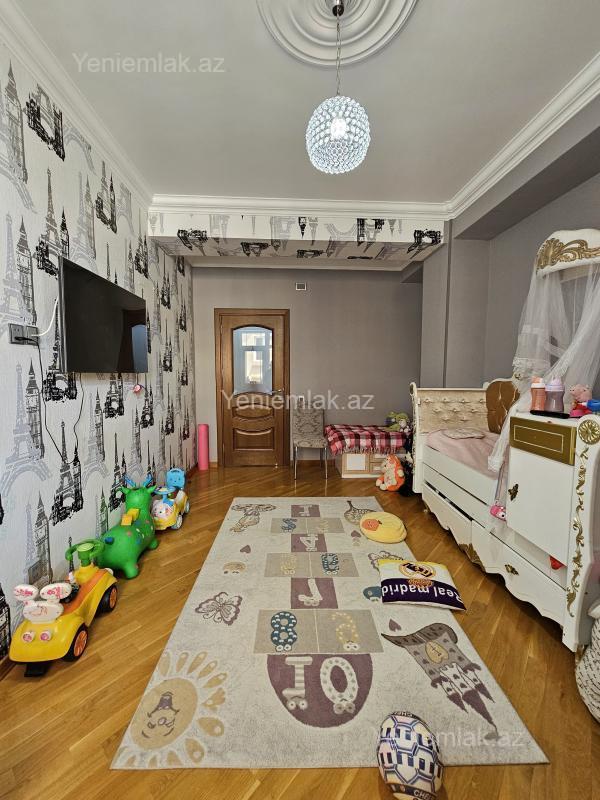 Qurtuluş 93 kompleksində 3 otaqlı yeni tikili mənzil satılır, 114 m², 170 000 AZN, şəkil 3 / 12
