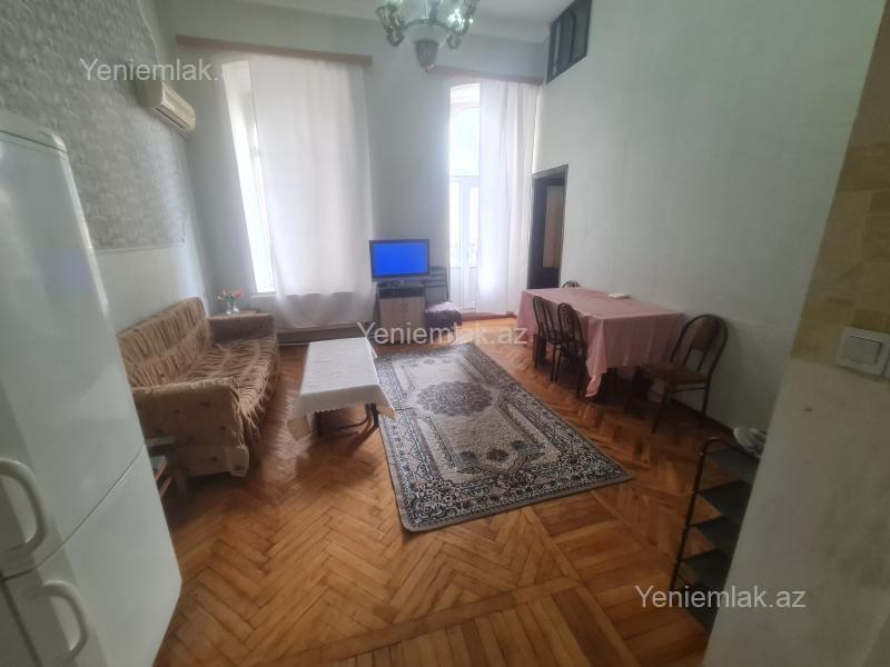 3 otaqlı Bina evi menzil, Səbail rayonu, Bakı