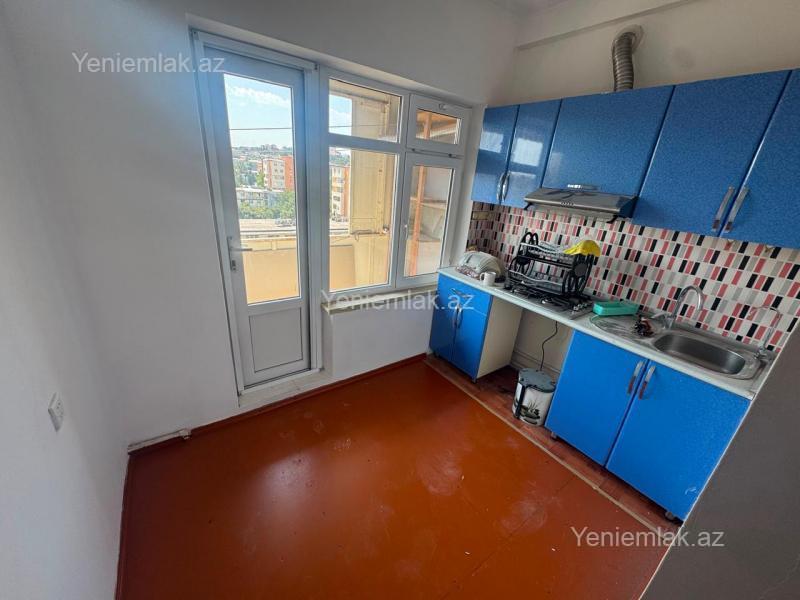 3 otaqlı mənzil, 85 m², Bakıxanov, 550 AZN