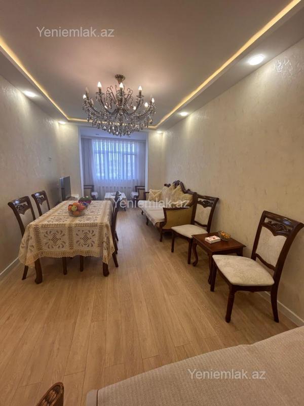Bakıxanovda 3 otaqlı köhnə tikili mənzil satılır, 85 m², 180 000 AZN, şəkil 2 / 12
