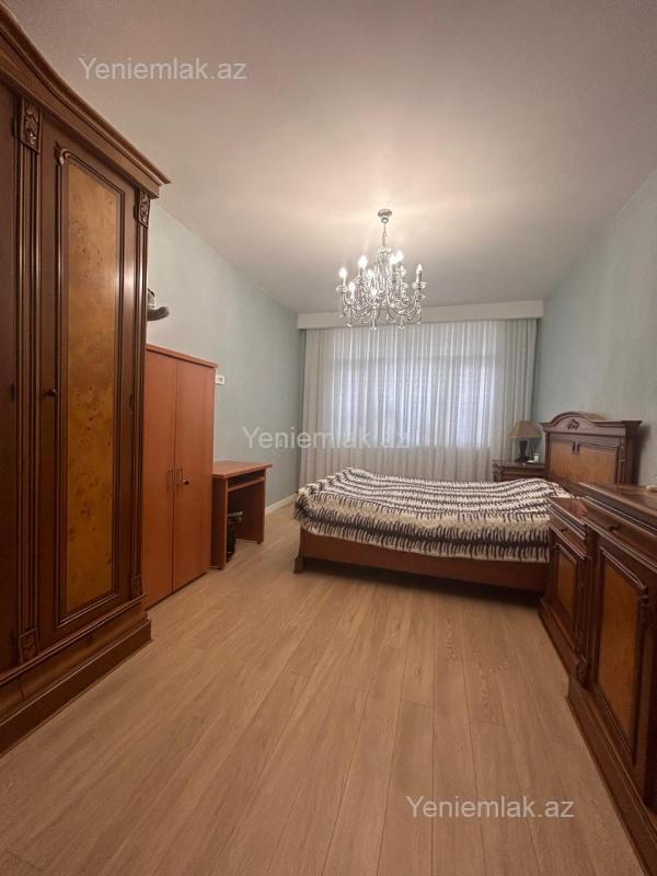 Bakıxanovda 3 otaqlı köhnə tikili mənzil satılır, 85 m², 180 000 AZN, şəkil 4 / 12