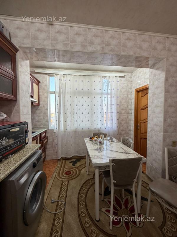 Bakıxanovda 2 otaqlı köhnə tikili mənzil satılır, 65 m², 136 000 AZN, şəkil 5 / 12