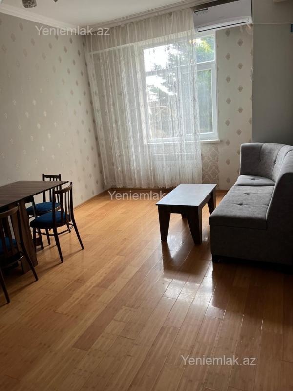 Bina evi menzil Satılır Sumqayıt 6-cı mikrorayon Təcili satılır. Sumqayıt şəhəri 6 mikrorayon 13/1 mərtəbəsi 2 otaqlı m