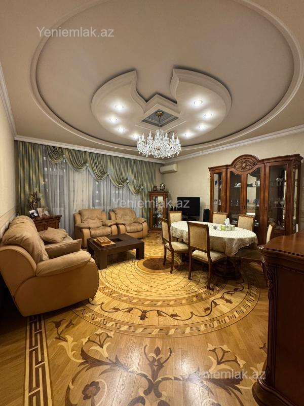 4 otaqlı mənzil, 175 m², Gənclik, 1 500 AZN