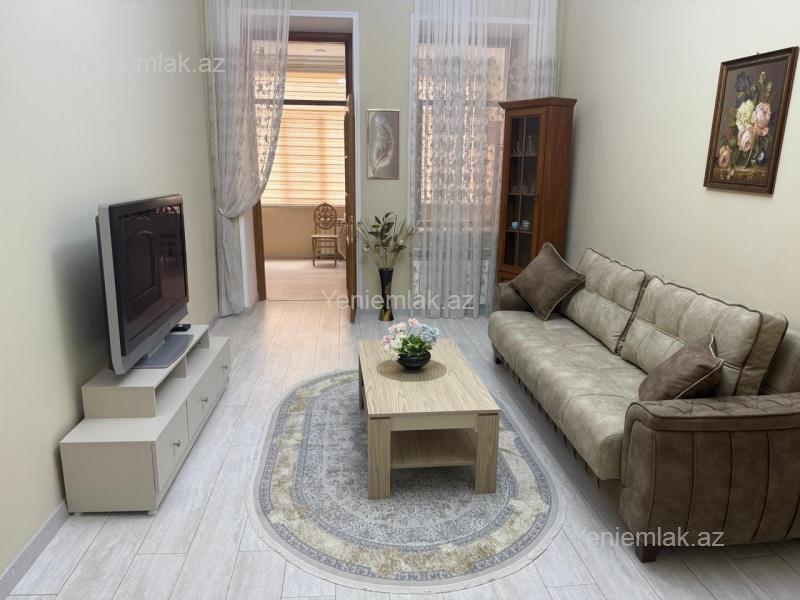 2 otaq · 65 m² · 3/3 mərtəbə, Sahil