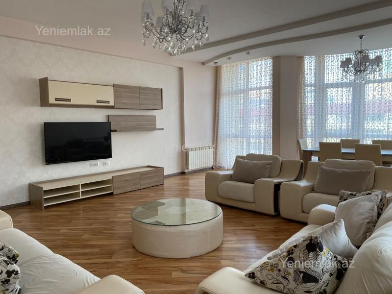 4 otaqlı mənzil, 180 m², Nizami, 2 000 AZN