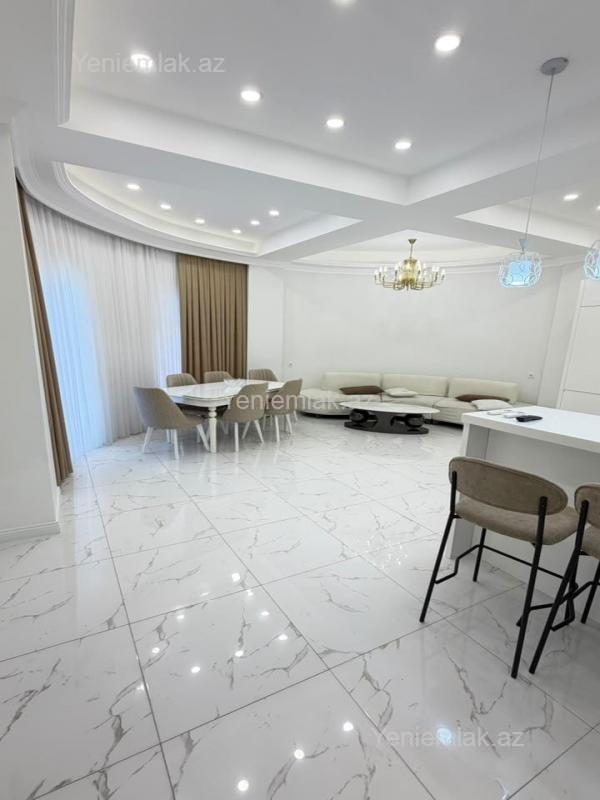 3 otaq · 100 m² · 7/17 mərtəbə, Bayıl