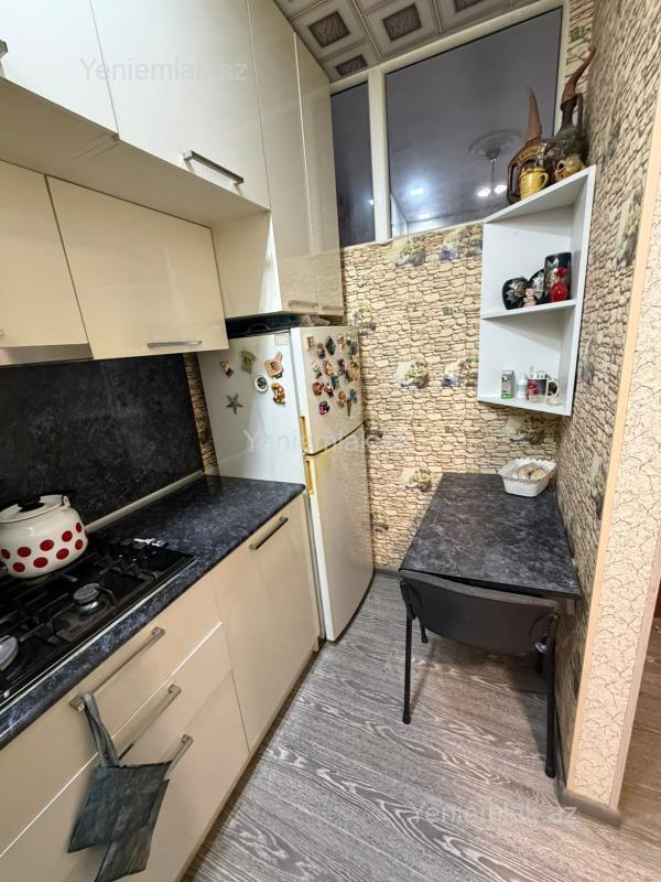 8-ci kilometrdə 3 otaqlı köhnə tikili mənzil satılır, 65 m², 160 000 AZN, şəkil 4 / 12