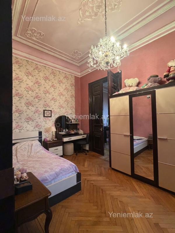 5-room old-build apartment for sale in 28 May, 210 m², 690 000 AZN, photo 5 / 12