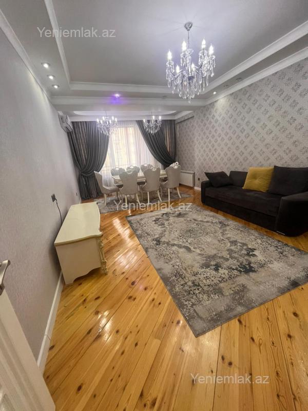 3 otaqlı mənzil, 135 m², 28 May, 1 300 AZN