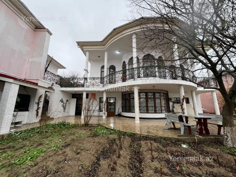 11 otaqlı ev, 750 m², Badamdar, 2 500 AZN