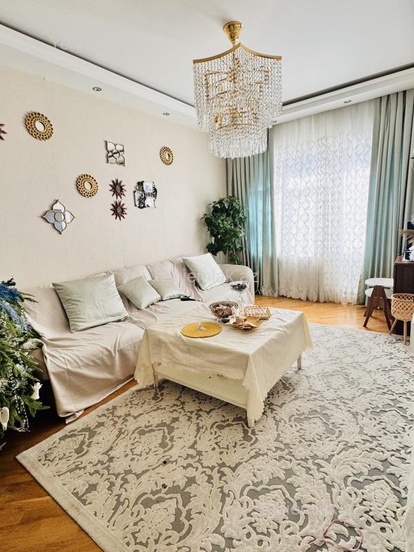 4 otaq · 100 m² · 7/9 mərtəbə, 8-ci kilometr