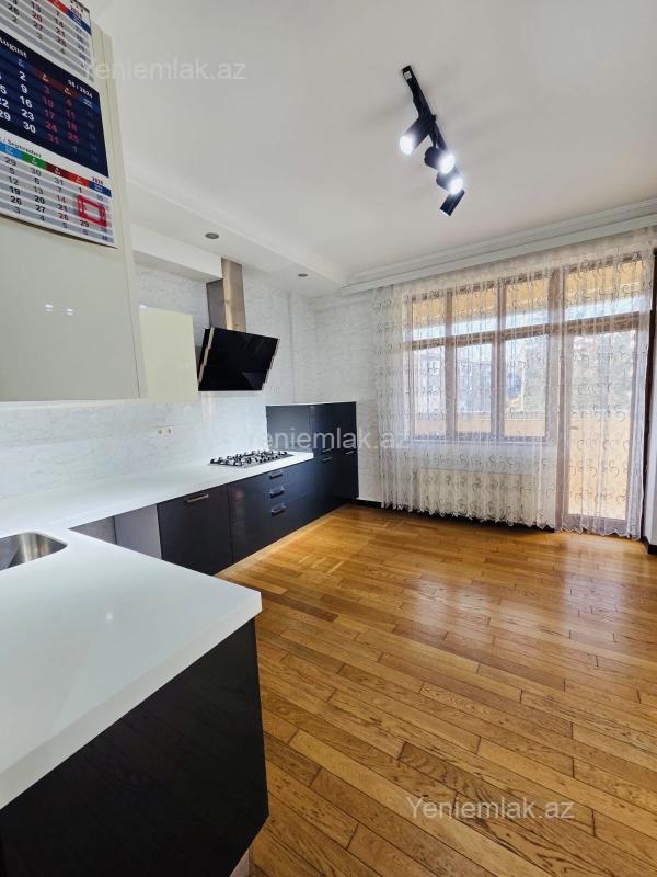 3 otaq · 145 m² · 3/12 mərtəbə, 8-ci kilometr