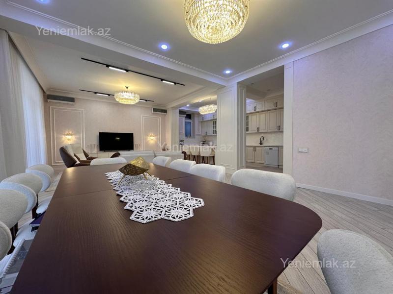 Ağ şəhərdə 8 otaqlı həyət evi satılır, 400 m², 850 000 AZN, şəkil 2 / 12