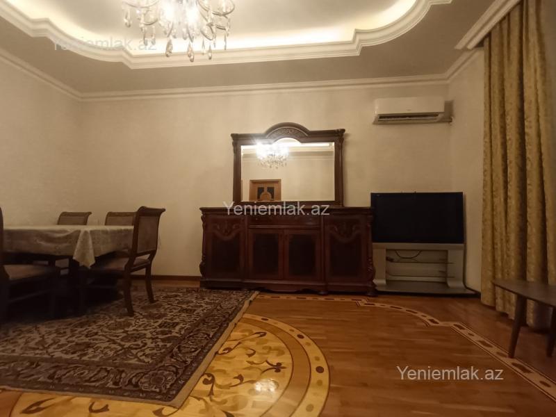 28 Mayda 3 otaqlı köhnə tikili mənzil kirayə verilir, 99 m², 1 299 AZN/ay, şəkil 2 / 12
