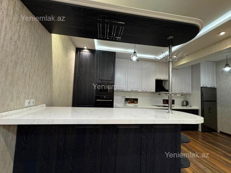 Ağ şəhərdə 3 otaqlı yeni tikili mənzil kirayə verilir, 130 m², 1 300 AZN/ay, şəkil 2 / 12