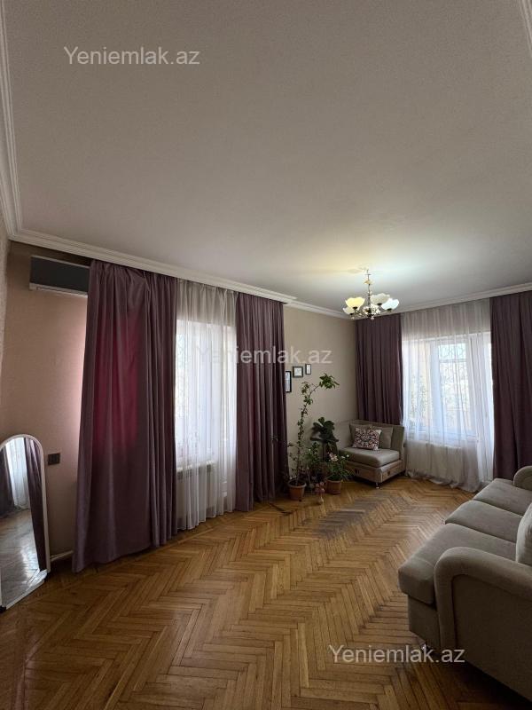Продаётся 3-комнатная квартира в старом фонде, Əhmədli, 80 м², 180 000 AZN, фото 2 / 10