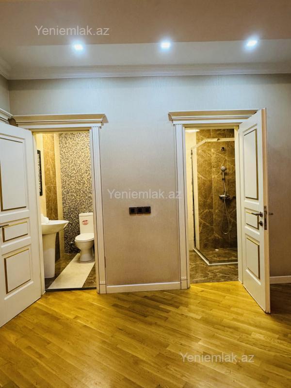 8-ci kilometrdə 3 otaqlı yeni tikili mənzil satılır, 130 m², 316 000 AZN, şəkil 2 / 10