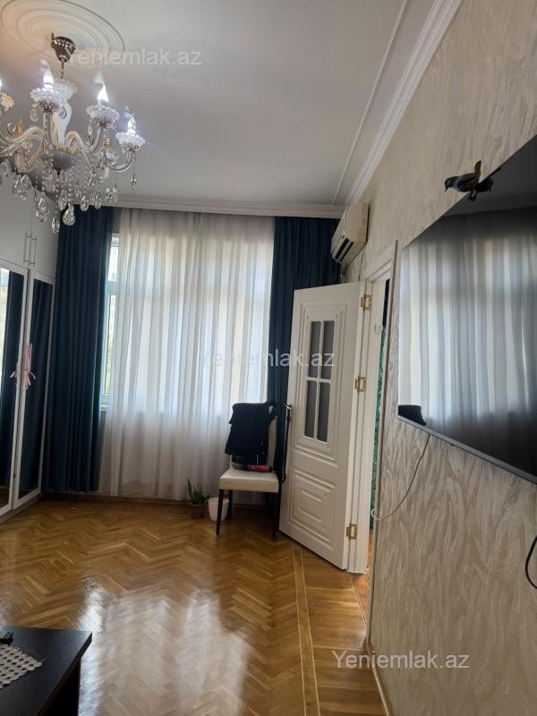 Продаётся 2-комнатная квартира в старом фонде, 5-ci mikrorayon, 35 м², 134 000 AZN, фото 3 / 9