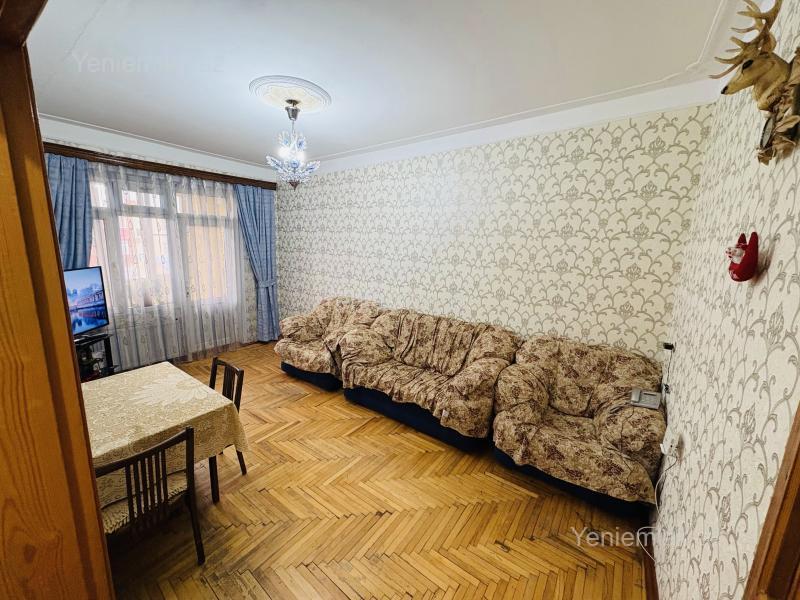 8-ci kilometrdə 3 otaqlı köhnə tikili mənzil satılır, 70 m², 175 000 AZN, şəkil 4 / 12