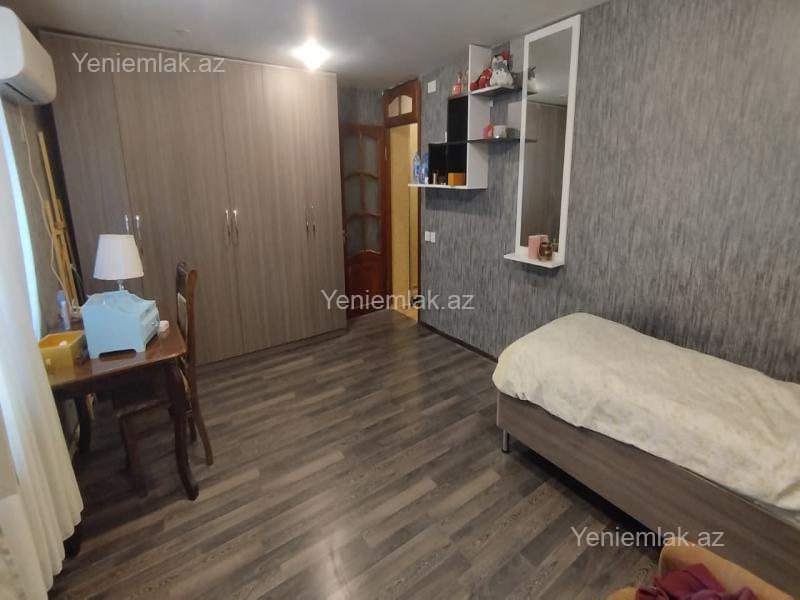 8-ci mikrorayonda 4 otaqlı köhnə tikili mənzil satılır, 90 m², 235 000 AZN, şəkil 4 / 12