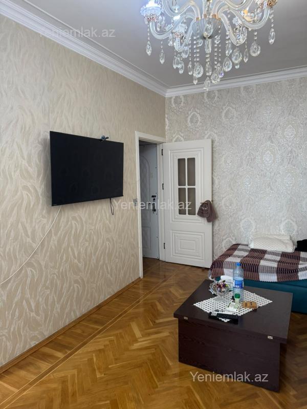 Продаётся 2-комнатная квартира в старом фонде, 5-ci mikrorayon, 35 м², 134 000 AZN, фото 4 / 9