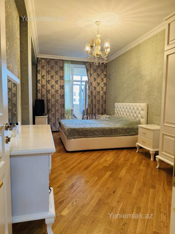 8-ci kilometrdə 3 otaqlı yeni tikili mənzil satılır, 130 m², 316 000 AZN, şəkil 4 / 10